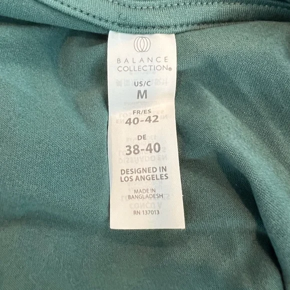 Balance Collection Women’s Teal Cutout Athletic Tank Top Medium - Picture 8 of 8